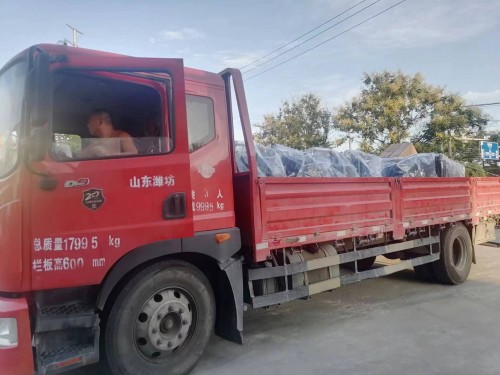 青?？蛻?1臺(tái)柴油機(jī)發(fā)貨